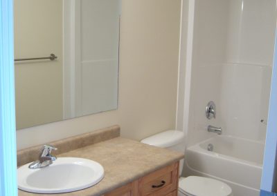 10 151 Finished Home Pictures 008 400x284
